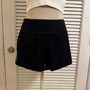 ON black running shorts size XS